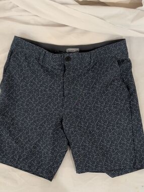 Van Heusen Navy Leaf-Print Flat Front Men’s Shorts